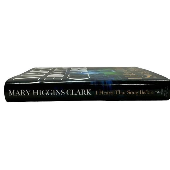 I Heard That Song Before by Mary Higgins Clark - Picture 3 of 7
